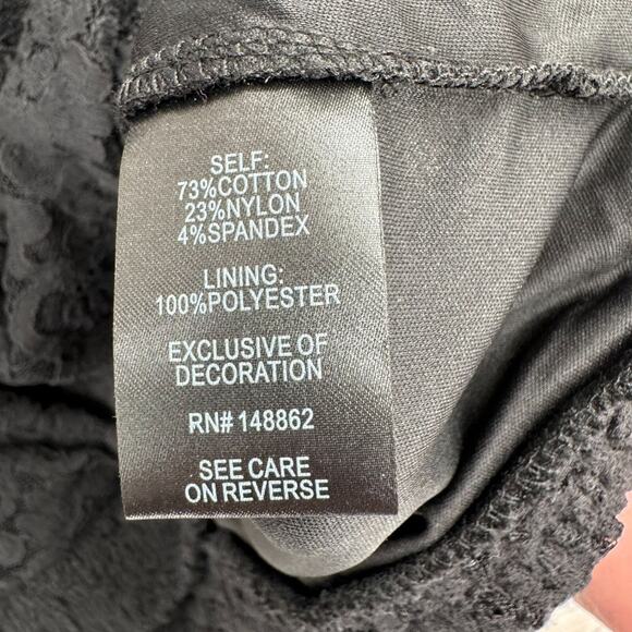 Torrid Stretch Lace Surplice Crop Top‎ Women's Size 4X Black - Picture 9 of 14